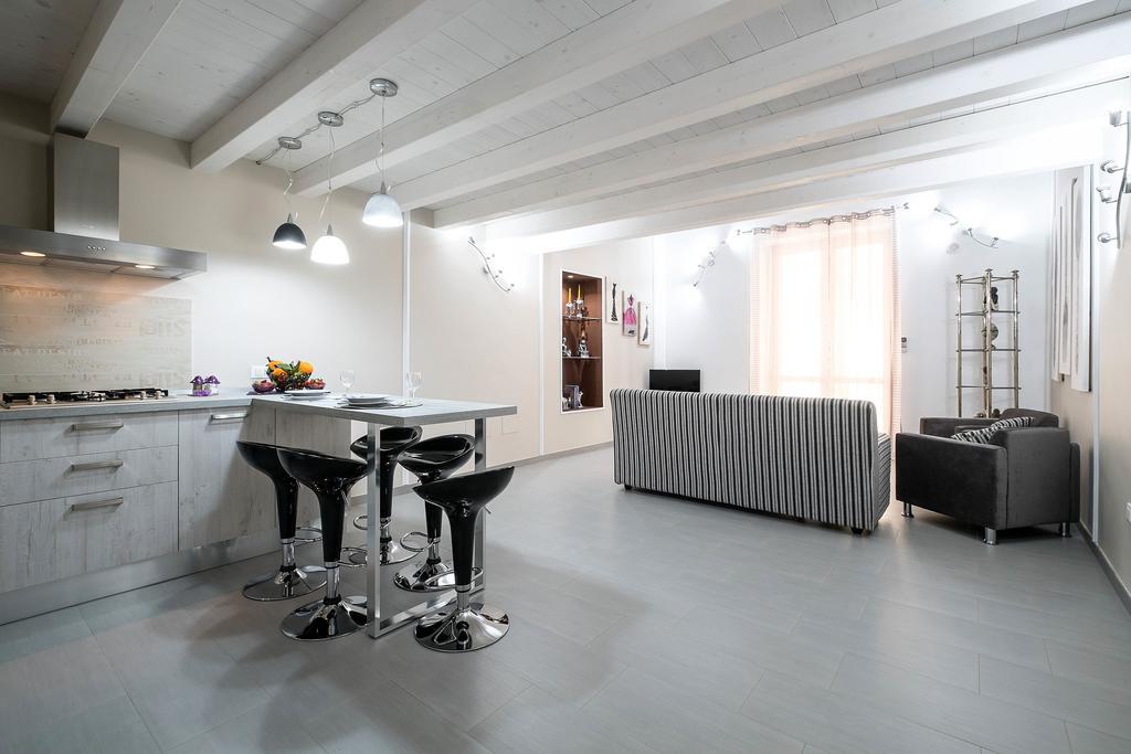 Quattro Canti Apartments Palerme Extérieur photo